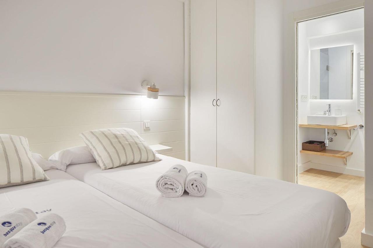 Malibu - Basque Stay Сан-Себастьян Екстер'єр фото